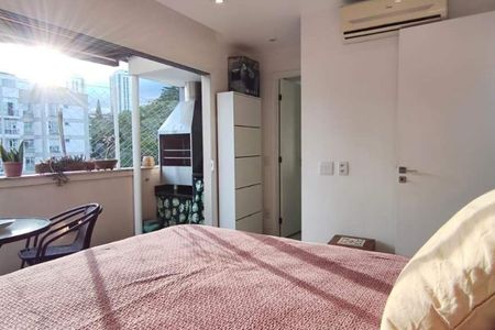 Apartamento à venda com 98m², 2 quartos e 1 vaga