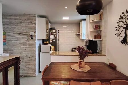 Apartamento à venda com 98m², 2 quartos e 1 vaga