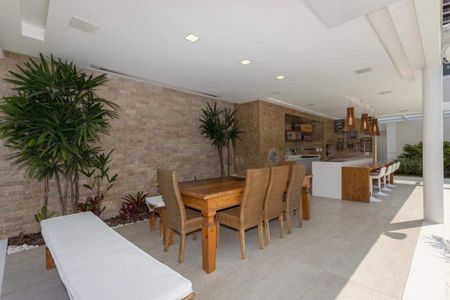 Casa à venda com 4 quartos, 900m² em Barra da Tijuca, Rio de Janeiro