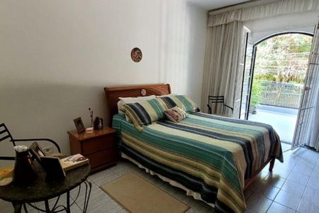 Casa à venda com 185m², 3 quartos e 2 vagas