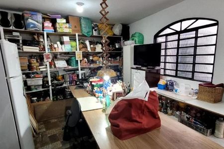 Casa à venda com 185m², 3 quartos e 2 vagas