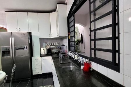 Casa à venda com 185m², 3 quartos e 2 vagas