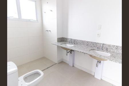Apartamento à venda com 163m², 3 quartos e 3 vagasBanheiro da Suíte 1