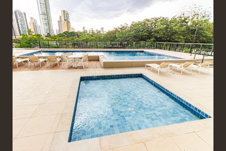 Apartamento à venda com 163m², 3 quartos e 3 vagasÁrea comum - Piscina