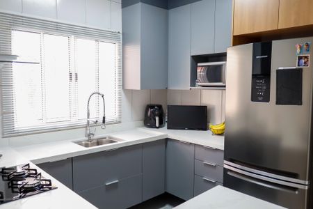 Casa para alugar com 150m², 2 quartos e 2 vagasCozinha