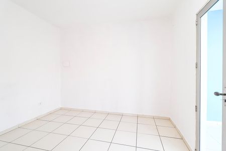 Sala de casa para alugar com 2 quartos, 70m² em Vila Santa Teresinha, São Paulo