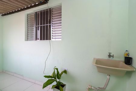 Casa para alugar com 70m², 2 quartos e sem vagaÁrea de Serviço