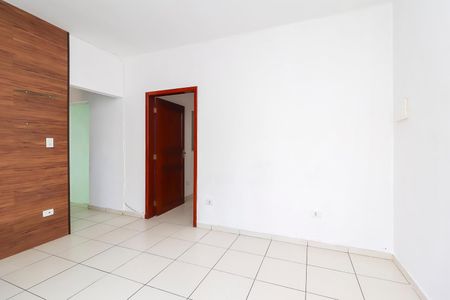 Sala de casa para alugar com 2 quartos, 70m² em Vila Santa Teresinha, São Paulo