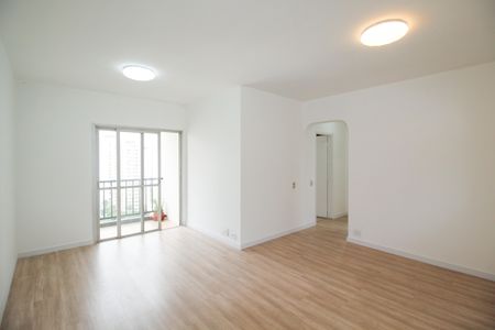 Sala de apartamento para alugar com 2 quartos, 63m² em Moema, São Paulo