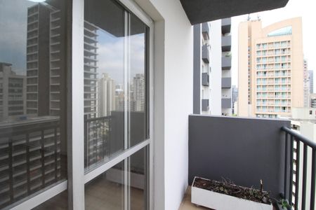 Varanda de apartamento para alugar com 2 quartos, 63m² em Moema, São Paulo