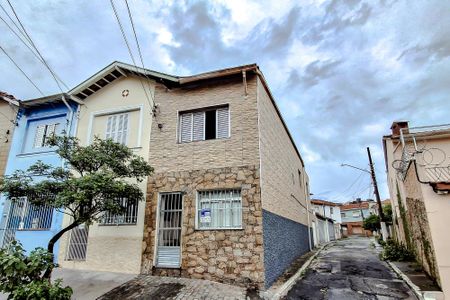 Casa à venda com 130m², 3 quartos e 1 vagaFachada - Plaquinha