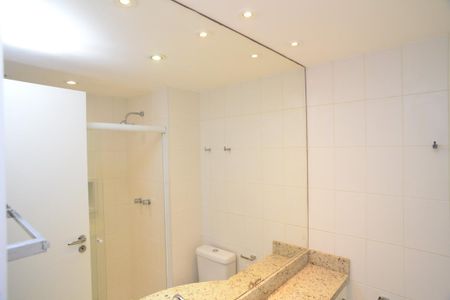 Apartamento para alugar com 117m², 2 quartos e 3 vagasBanheiro da Suíte 1