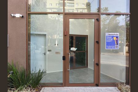 Studio para alugar com 25m², 1 quarto e sem vaga Studio para alugar com 25m², 1 quarto e sem vagaFachada + Plaquinha