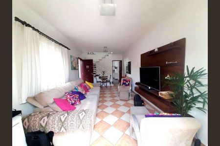 Casa à venda com 3 quartos, 180m² em Jardim Ester Yolanda, São Paulo