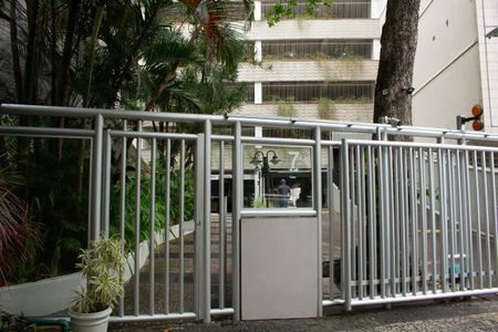 Apartamento à venda com 75m², 2 quartos e 1 vagaFachada 