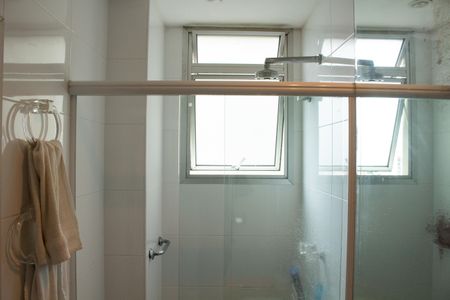 Apartamento à venda com 75m², 2 quartos e 1 vagaBanheiro da Suíte