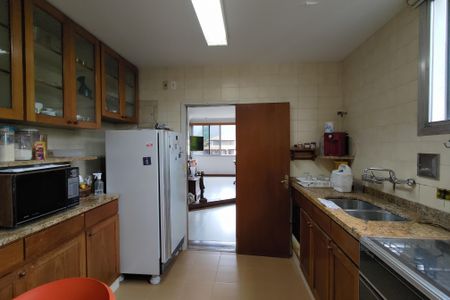 Apartamento à venda com 75m², 2 quartos e 1 vagaCozinha