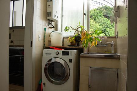 Apartamento à venda com 75m², 2 quartos e 1 vagaÁrea de Serviço