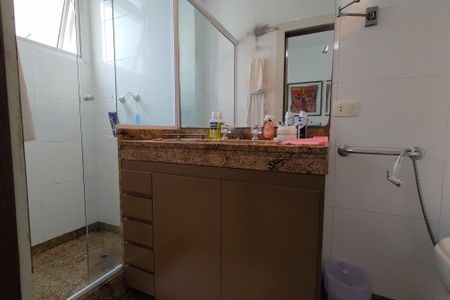 Apartamento à venda com 75m², 2 quartos e 1 vagaBanheiro da Suíte