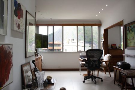 Apartamento à venda com 75m², 2 quartos e 1 vagaSala