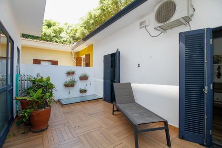 Casa à venda com 180m², 4 quartos e 2 vagasVaranda da Suíte 2