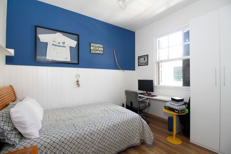 Casa à venda com 180m², 4 quartos e 2 vagasSuíte 1