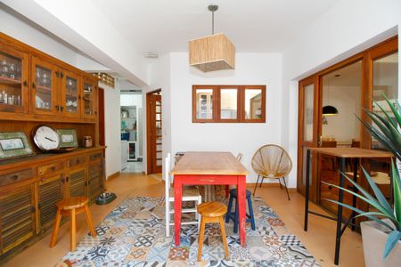 Casa à venda com 180m², 4 quartos e 2 vagasÁrea Externa/Varanda