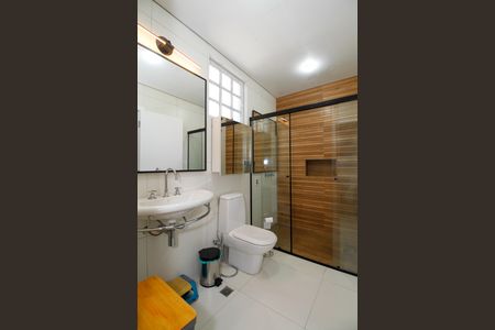 Casa à venda com 180m², 4 quartos e 2 vagasBanheiro da Suíte 1