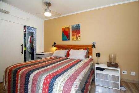 Casa à venda com 180m², 4 quartos e 2 vagasSuíte 2