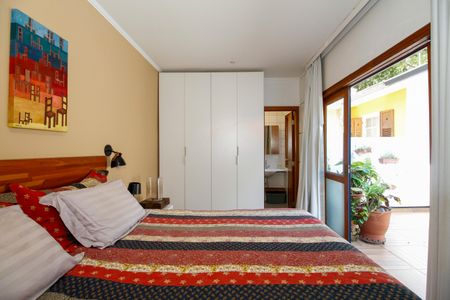 Casa à venda com 180m², 4 quartos e 2 vagasSuíte 2