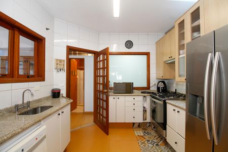 Casa à venda com 180m², 4 quartos e 2 vagasCozinha