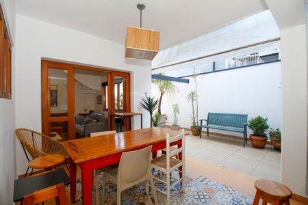 Casa à venda com 180m², 4 quartos e 2 vagasÁrea Externa/Varanda