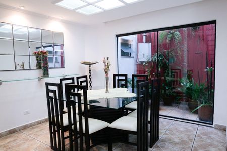 Casa à venda com 4 quartos, 241m² em Nova Petrópolis, São Bernardo do Campo