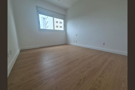 Apartamento à venda com 243m², 4 quartos e 4 vagas