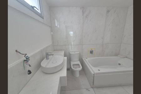 Apartamento à venda com 243m², 4 quartos e 4 vagas