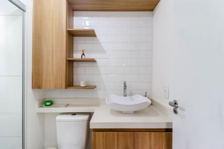 Apartamento para alugar com 28m², 1 quarto e sem vaga Apartamento para alugar com 28m², 1 quarto e sem vagaBanheiro da Suíte