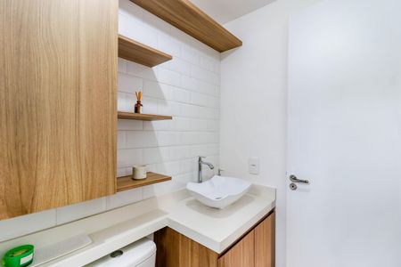 Apartamento para alugar com 28m², 1 quarto e sem vaga Apartamento para alugar com 28m², 1 quarto e sem vagaBanheiro da Suíte