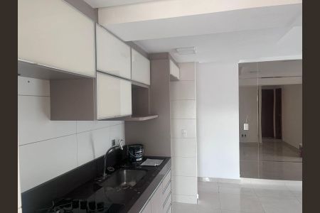 Cozinha de apartamento para alugar com 2 quartos, 72m² em Setor Sudoeste, Goiânia