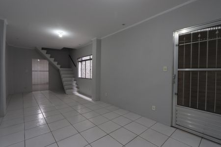 Sala de casa para alugar com 3 quartos, 108m² em São Lucas, São Paulo