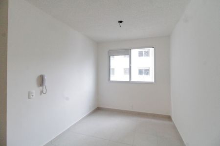 Sala de apartamento para alugar com 2 quartos, 34m² em Parque Industrial Tomas Edson, São Paulo