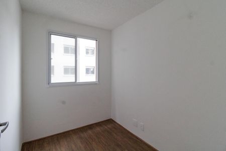 Quarto de apartamento para alugar com 2 quartos, 34m² em Parque Industrial Tomas Edson, São Paulo