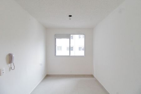 Sala de apartamento para alugar com 2 quartos, 34m² em Parque Industrial Tomas Edson, São Paulo