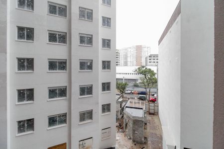 Vista da Sala de apartamento para alugar com 2 quartos, 34m² em Parque Industrial Tomas Edson, São Paulo