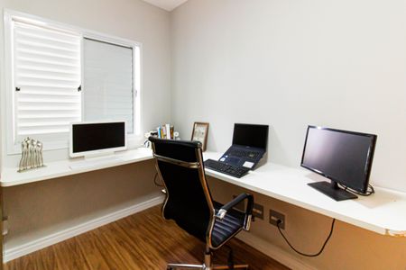 Apartamento à venda com 107m², 3 quartos e 2 vagasQuarto 2