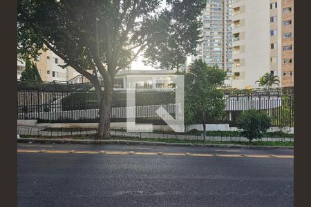 Apartamento à venda com 107m², 3 quartos e 2 vagasFachada