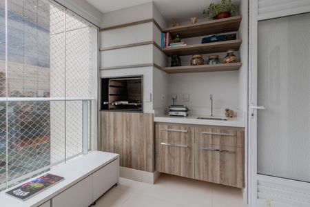 Apartamento à venda com 134m², 3 quartos e 2 vagasVaranda