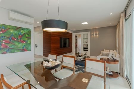 Apartamento à venda com 134m², 3 quartos e 2 vagasSala