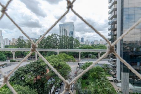 Apartamento à venda com 134m², 3 quartos e 2 vagasVista da Suíte 1