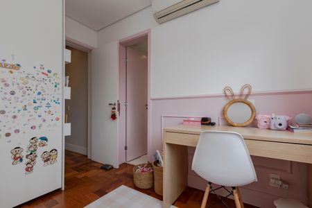 Apartamento à venda com 134m², 3 quartos e 2 vagasSuíte 2