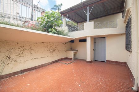 Casa para alugar com 135m², 4 quartos e 1 vagaÁrea de Serviço